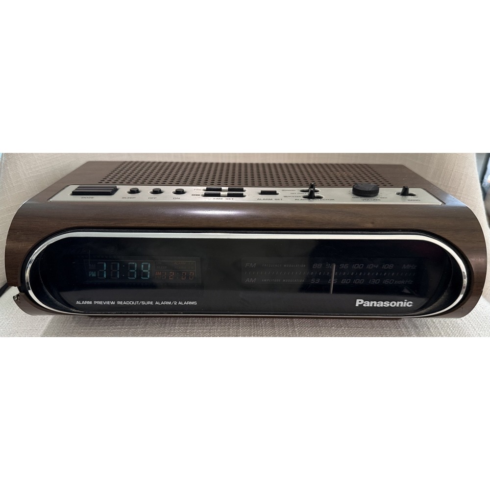 VTG Panasonic RC6410 Plastic Brown Wood Grain‎ Clock Radio 2 Alarms Working